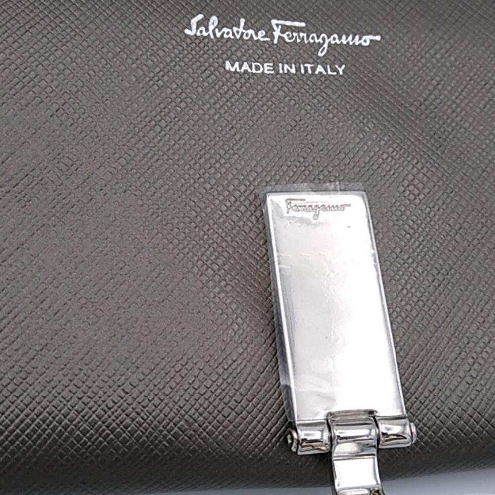 Salvatore Ferragamo Clasp Continental Wallet *NU - Picture 3 of 4